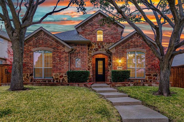 $700,000 | 14798 Holly Leaf Drive | Frisco