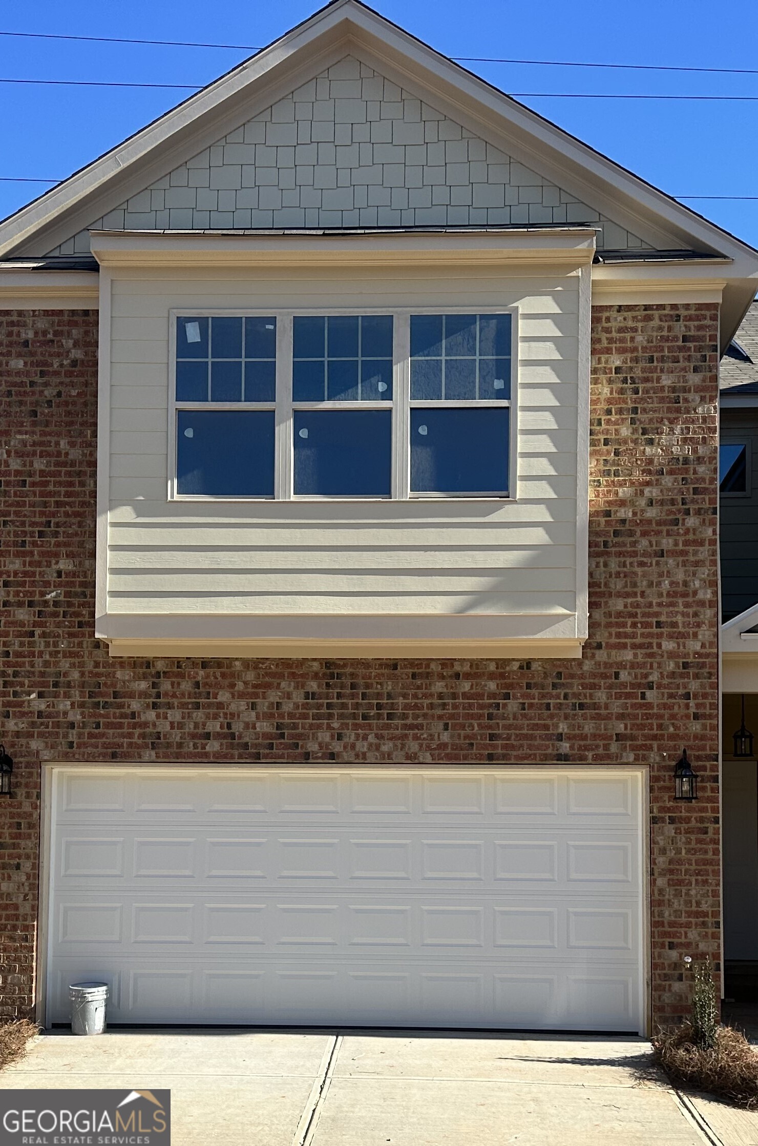 Brick Front townhouse with bump out