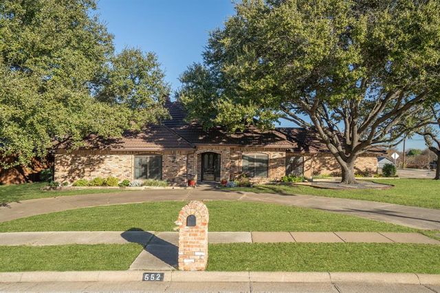 $600,000 | 552 Briarglen Drive | Coppell