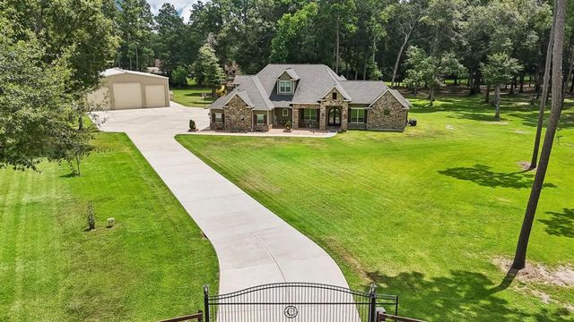 $1,575,000 | 21999 Blazing Trail