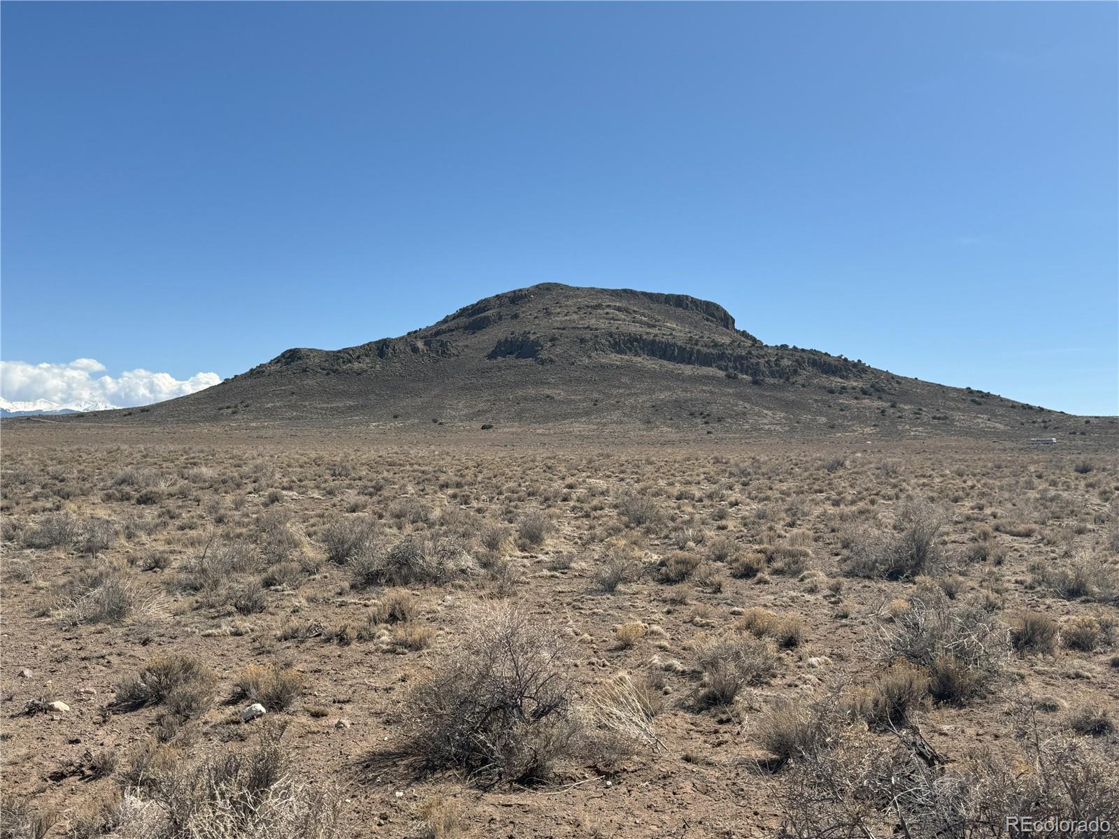 a view of a dry field