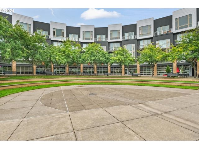 $319,900 | 12600 Southwest Crescent Street, Unit 420 | Central Beaverton