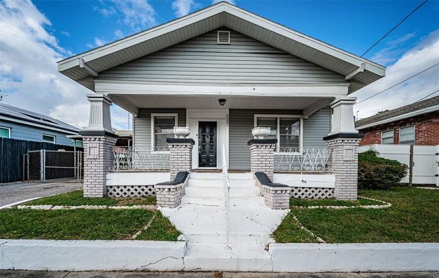 $399,000 | 2321 West La Salle Street | North Hyde Park