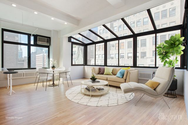 $999,000 | 348 West 36th Street, Unit 8N | Hudson Yards