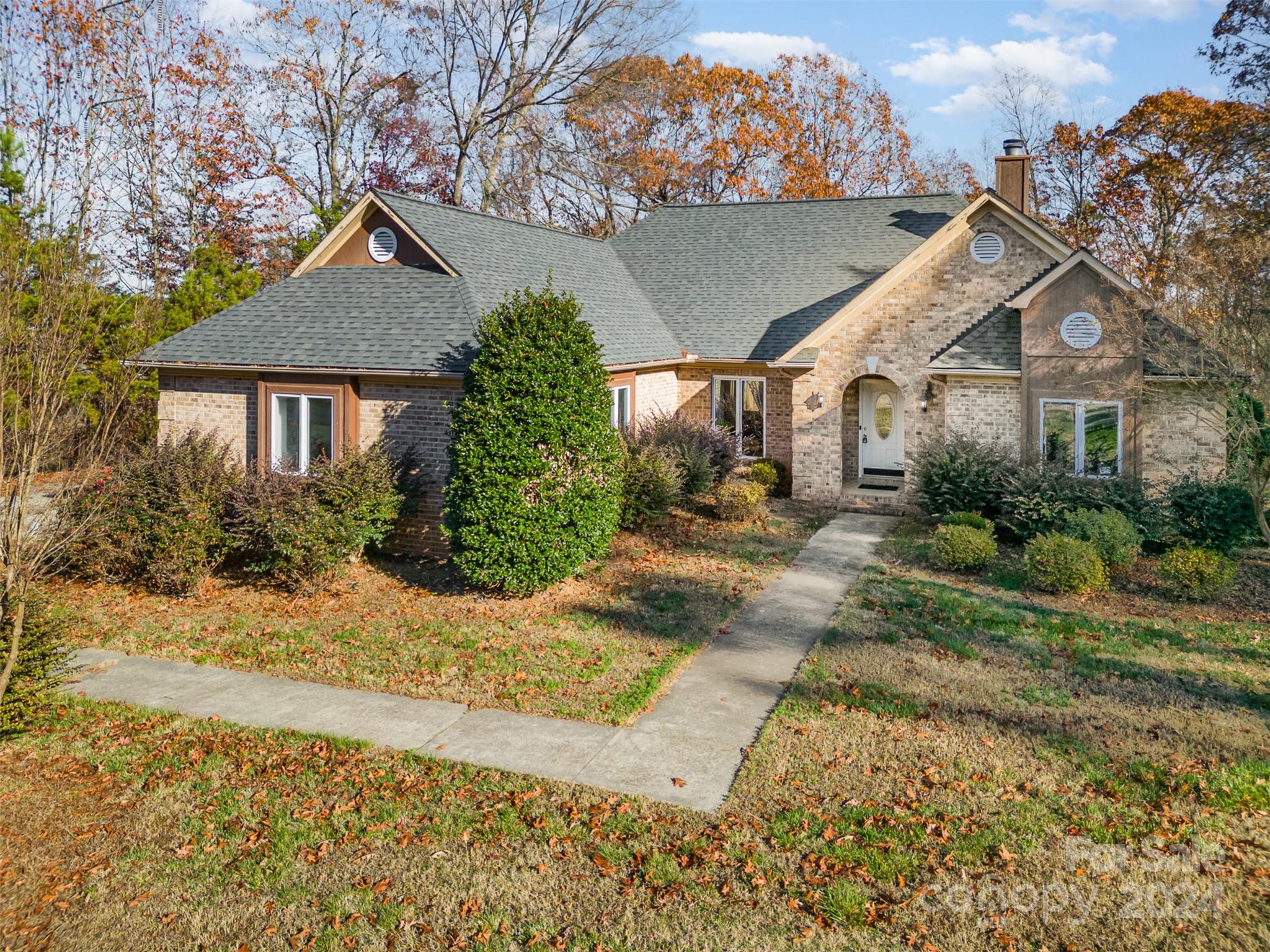 front view of house with a yard