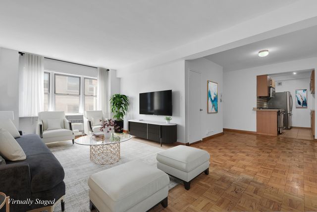 $935,000 | 34 Plaza Street East, Unit PH1202 | Prospect Heights