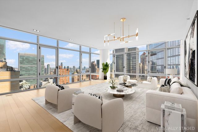 $3,890,000 | 219 East 44th Street, Unit 31 | Midtown East