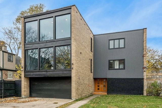 $649,900 | 6032 South Michigan Avenue | Washington Park