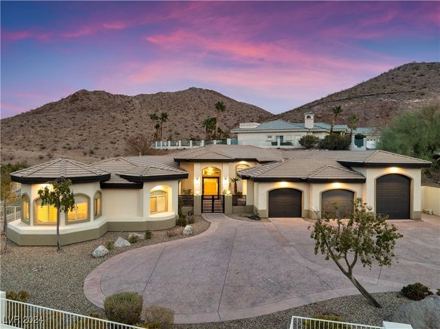 $2,200,000 | 211 Granite Court | Boulder City