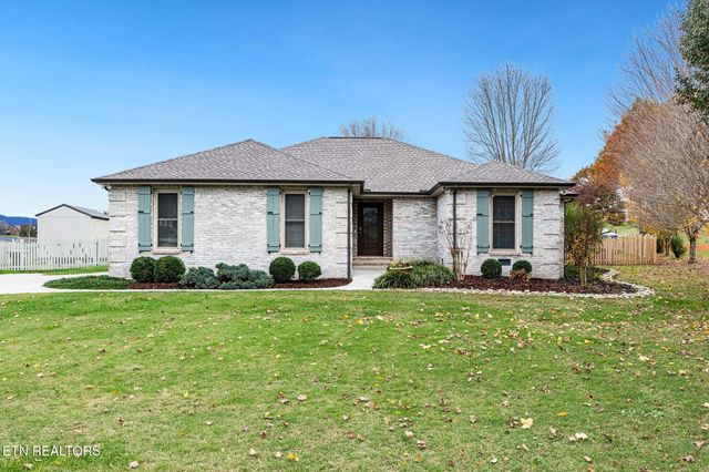 $549,900 | 4006 Floyd Drive