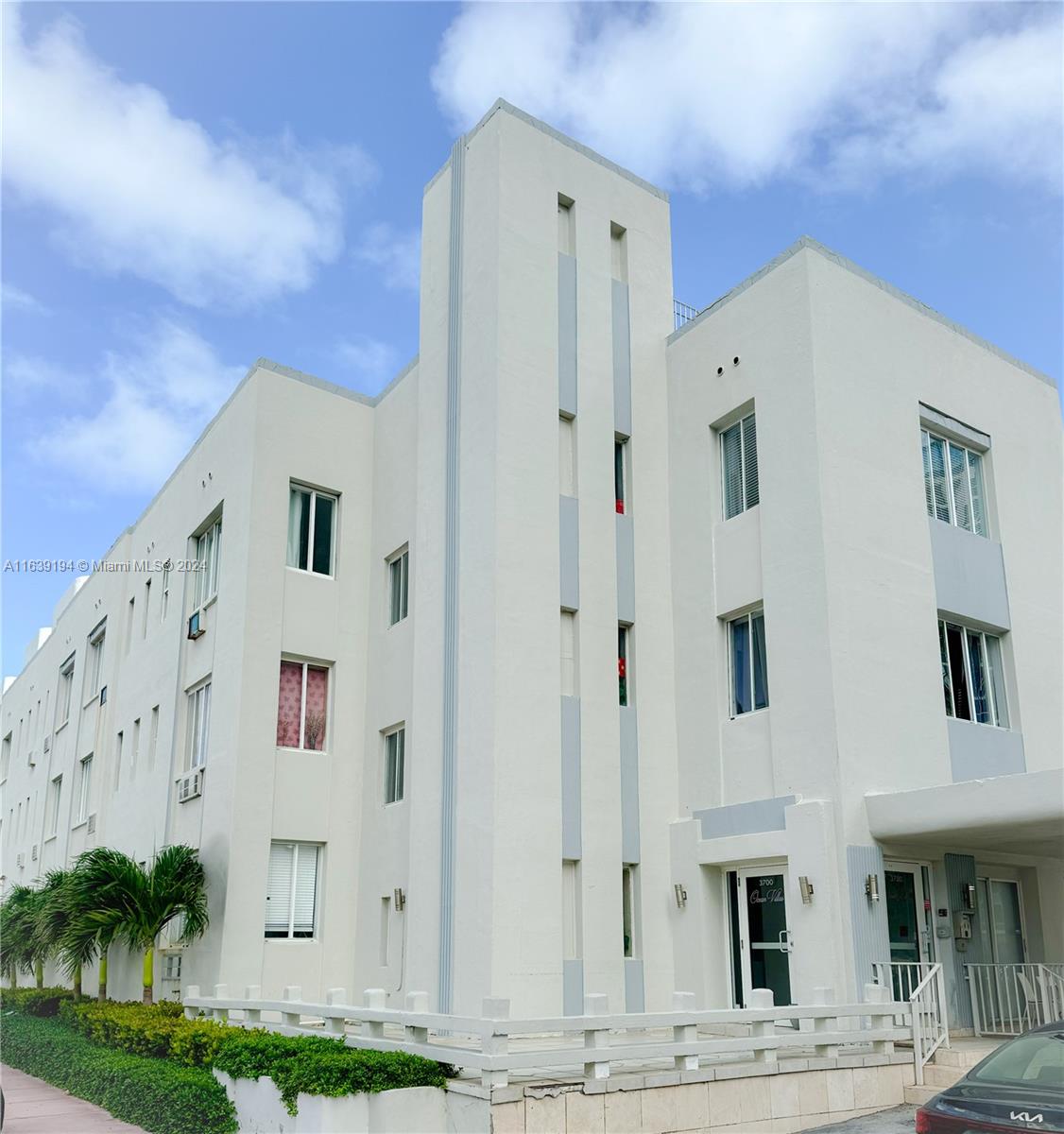 a view of building with entryway