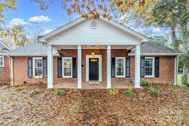 $287,500 | 733 Montgomery Avenue | Albemarle