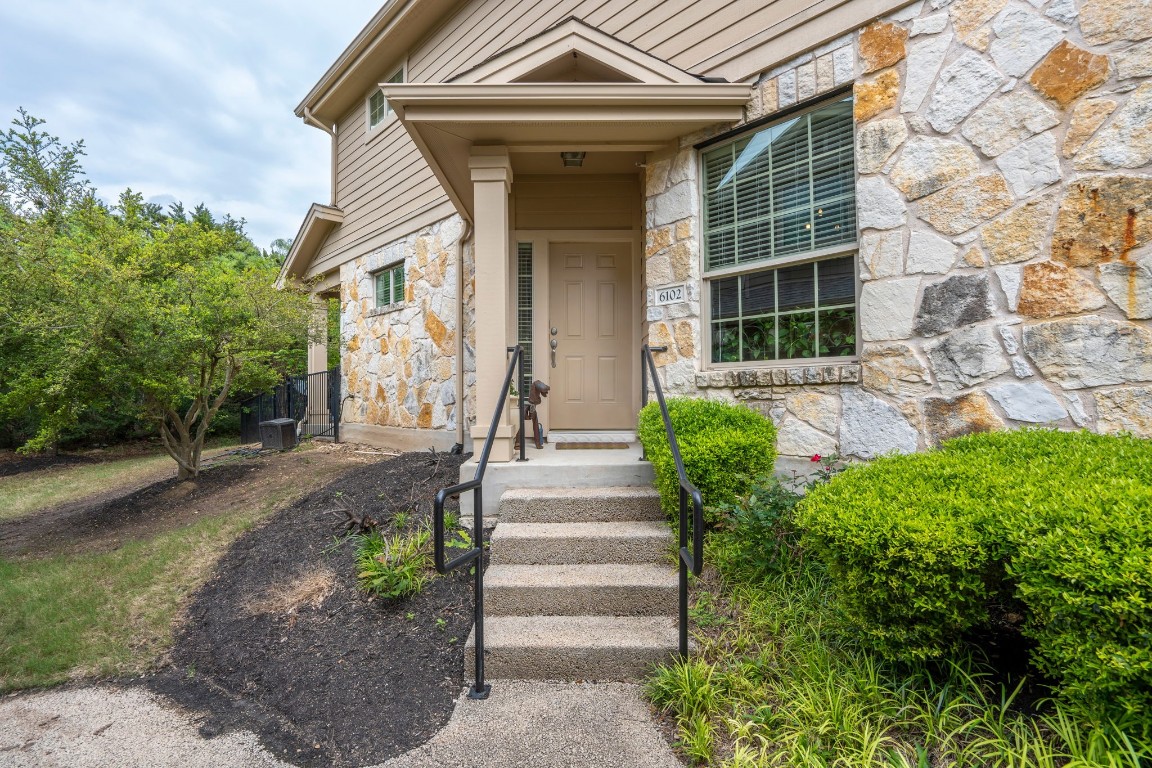 3101 Davis Lane Unit 6102 Austin TX 78748 Compass