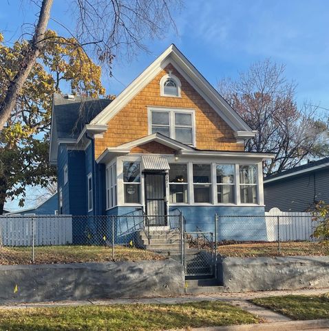 $300,000 | 271 Robie Street East | Concord-Robert