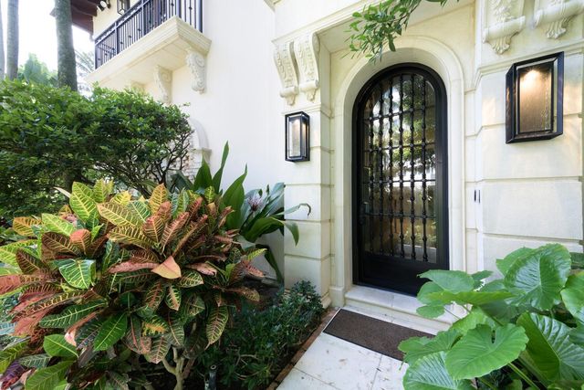 $15,995,000 | 160 Sunset Avenue | In Town