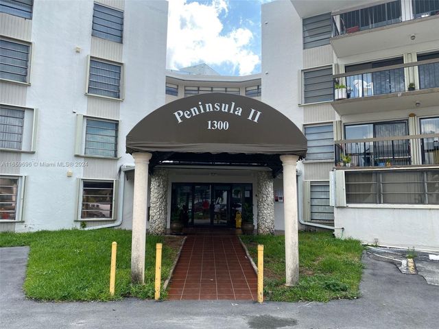 $320,000 | 1300 Southwest 122nd Avenue, Unit 3022 | Tamiami