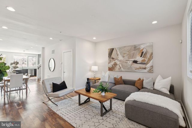 $610,000 | 740 South Christopher Columbus Boulevard, Unit 41 | Queen Village