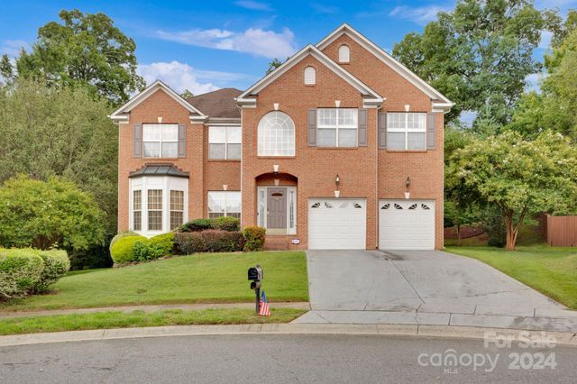 $640,000 | 1801 Briarcrest Drive | Highland Creek