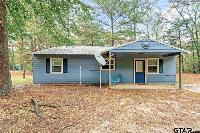 $275,000 | 230 Private Road 7422