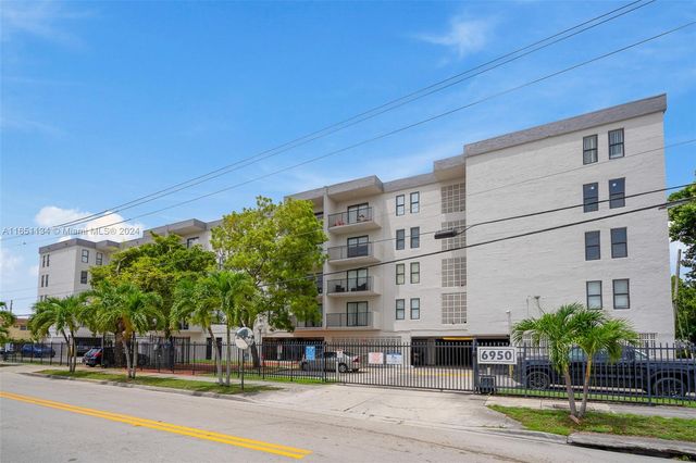 $286,000 | 6950 West 6th Avenue, Unit 210 | Hialeah