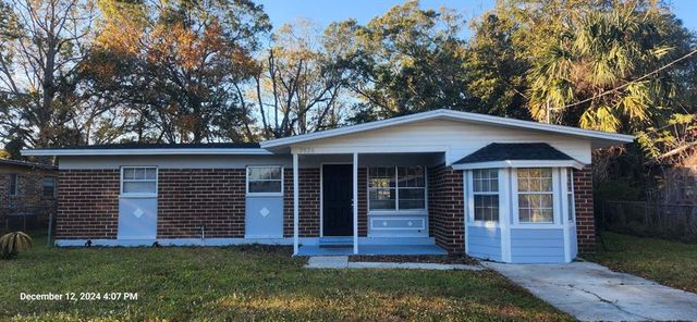 $217,500 | 7028 Lincoln Circle West | Carver Manor