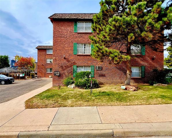 $1,150 | 3305 South Clarkson Street, Unit 304 | Medical District