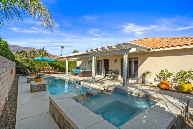 $795,000 | 1481 East Padua Way | Palm Springs North End