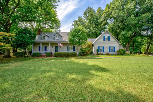 $550,000 | 4865 Windsong Park Drive | Collierville