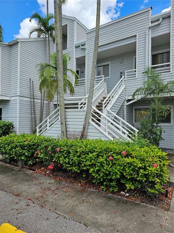 $2,150 | 3425 Northwest 44th Street, Unit 201 | Summer Lake