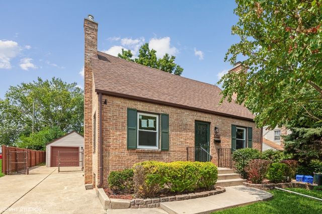 $419,900 | 4240 Elm Street | Downers Grove