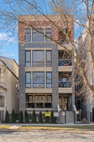 $699,000 | 5644 North Ashland Avenue, Unit 2 | Edgewater