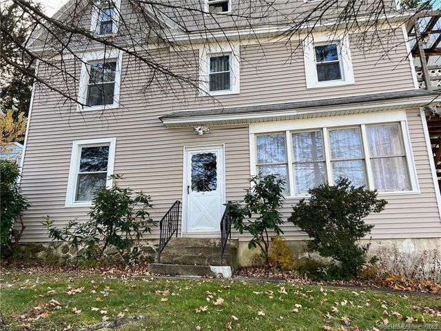 $1,575 | 12 Hillcrest Avenue, Unit 1 | Watertown Center