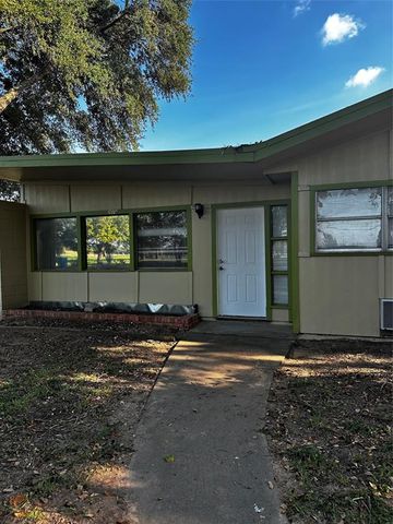 $1,550 | 205 Dooley Hempstead Tx 77445, Unit A | Prairie View