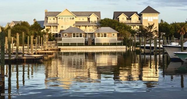 $80,000 | 21 Keelson Row, Unit YACHT MASTER D | Bald Head Island