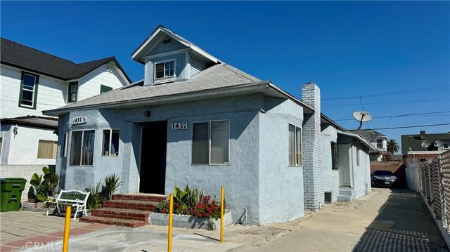 $2,990 | 1437 West 29th Street | Mid-City