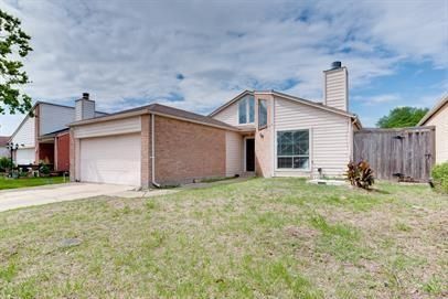 $1,800 | 11730 Lima Drive | Alief