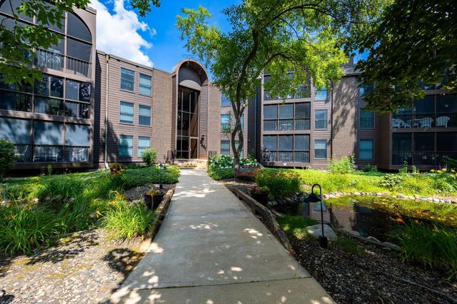 $254,900 | 8441 Irwin Road, Unit 307 | West Bloomington