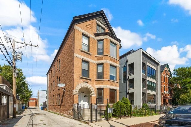 $500,000 | 2246 West Medill Avenue, Unit 2 | Bucktown