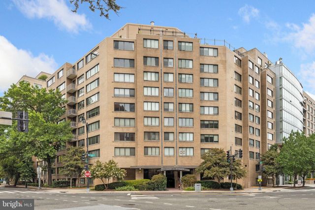 $259,750 | 2201 L Street Northwest, Unit 507 | West End