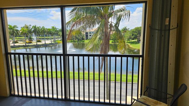 $1,950 | 3019 Alcazar Place, Unit 308 | Palm Beach Gardens