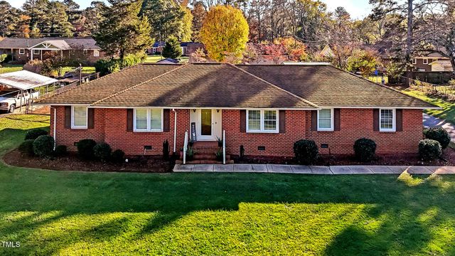 $349,999 | 1009 Driftwood Drive | Siler City