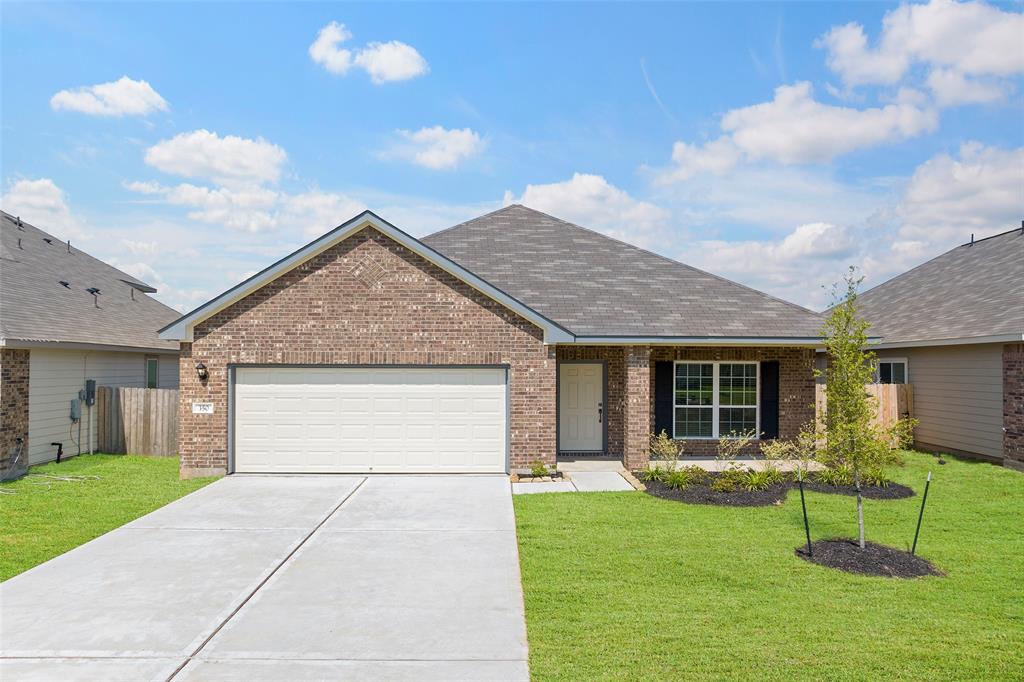 1.75 TAX RATE! Country Living in The Lakes at Crockett Martin with easy access to Houston! Beautiful Aintree Floor Plan with 3 Bedrooms, 2 Baths, with attached 2 Car Garage. This floor plan boasts a SPACIOUS OPEN CONCEPT FLOOR PLAN and HIGH CEILINGS with the Family Room, Kitchen, Breakfast Room, Dining Room, Study/Flex Room, & 3 Bedrooms with 2 full Baths. You will love the Kitchen with lots of cabinets with under the cabinet lighting, SS appliances, and even a USB outlet. Fenced backyard.