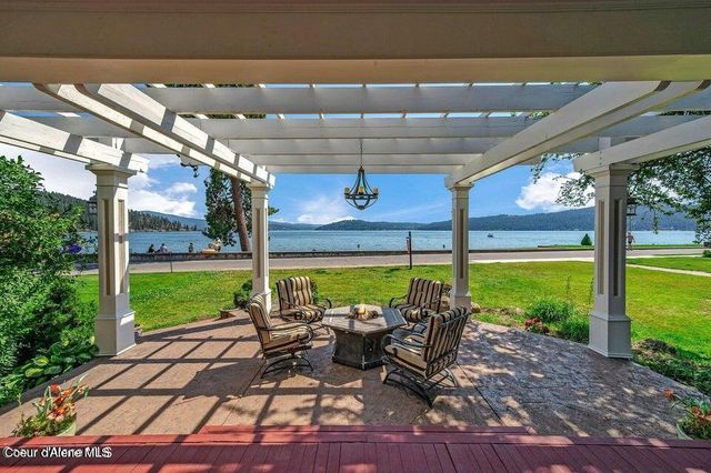 $3,350,000 | 607 West Lakeshore Drive | Education Corridor