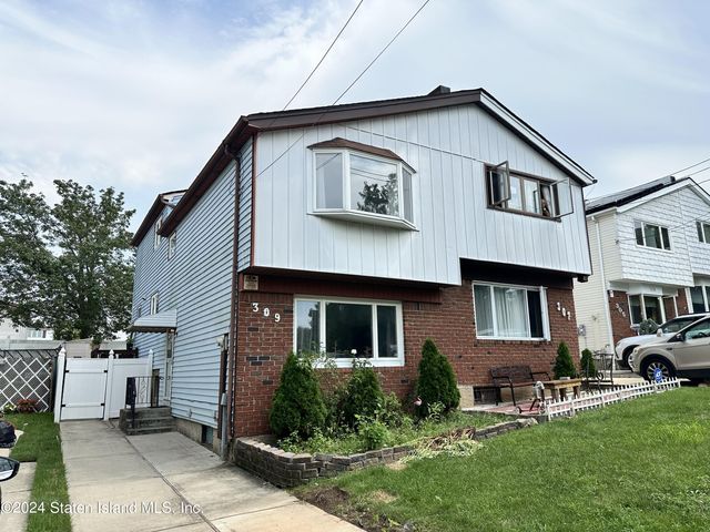 $699,999 | 309 Abingdon Avenue | Great Kills