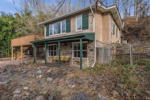 $465,000 | 6 Quarry Road | Delaware Township - Hunterdon County