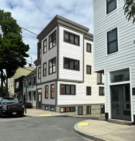 $799,000 | 200 Everett Street | East Boston