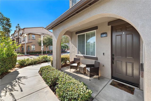 $995,000 | 13 Castilla | Central Rancho Santa Margarita