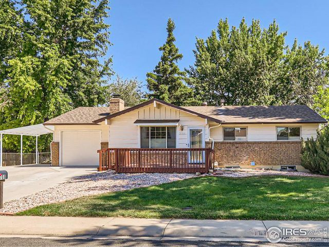 $579,000 | 2708 Mountain View Avenue | Longmont Estates