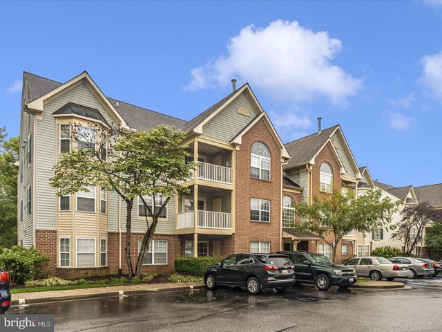 $299,999 | 6505 Springwater Court, Unit 7301 | Spring Ridge