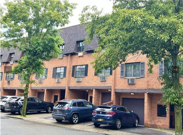 $2,990 | 219-11 67th Avenue, Unit 3 | Oakland Gardens